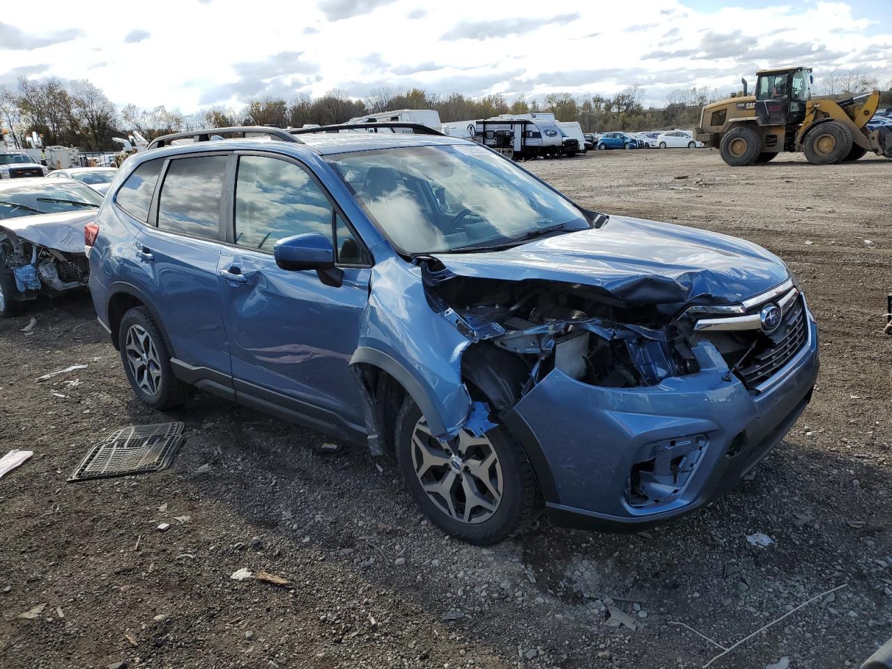 SUBARU FORESTER PREMIUM