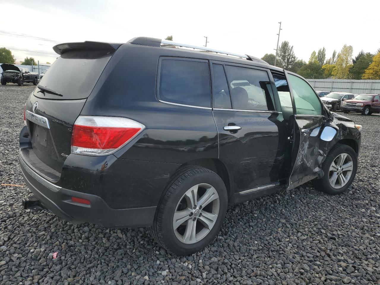 TOYOTA HIGHLANDER LIMITED