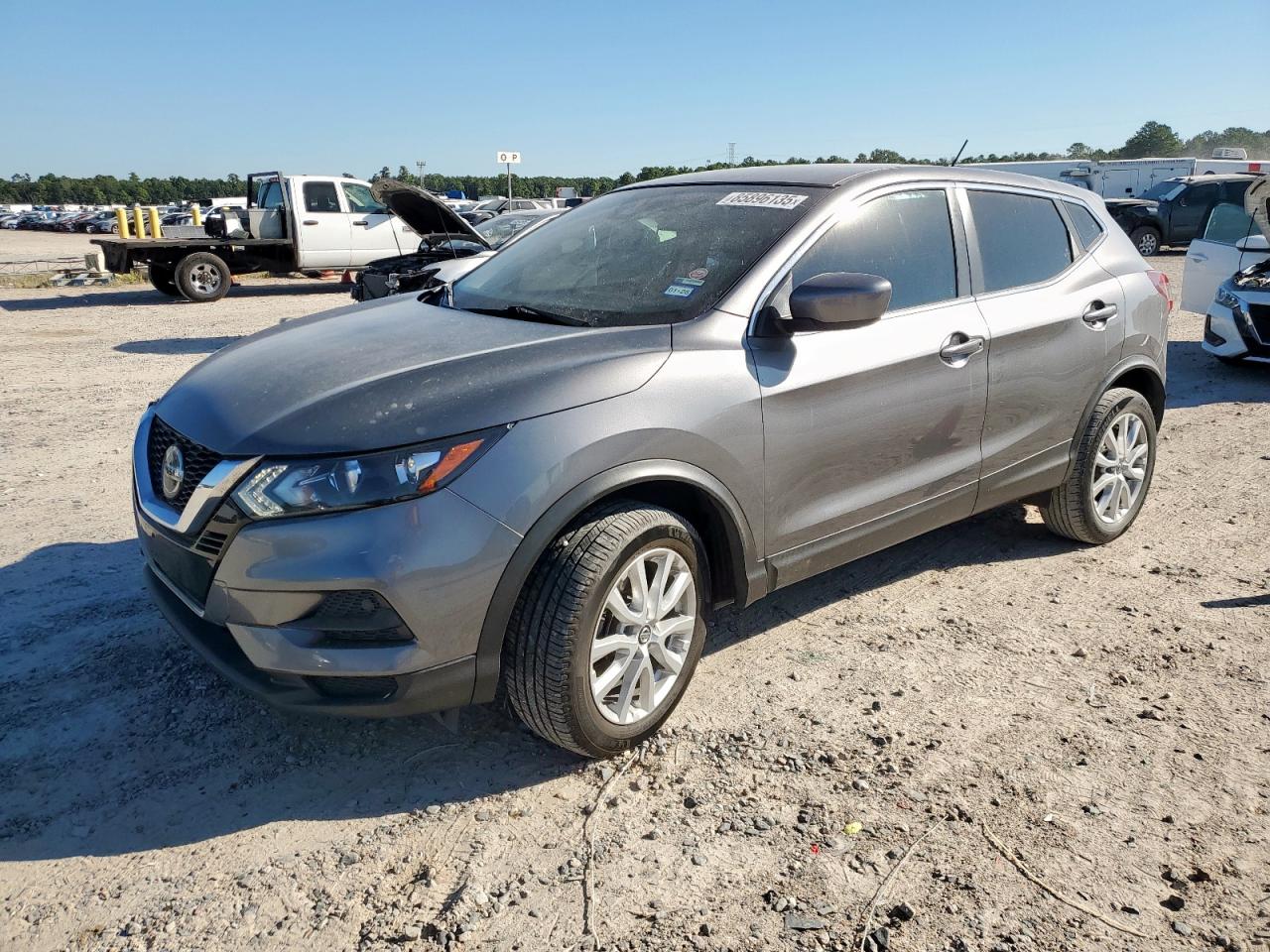 NISSAN ROGUE SPORT S