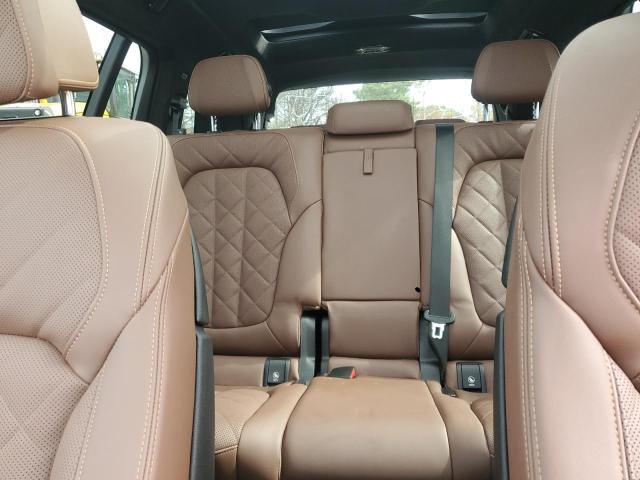 2025 BMW X7 XDRIVE4 5UX23EM09S9Y79325
