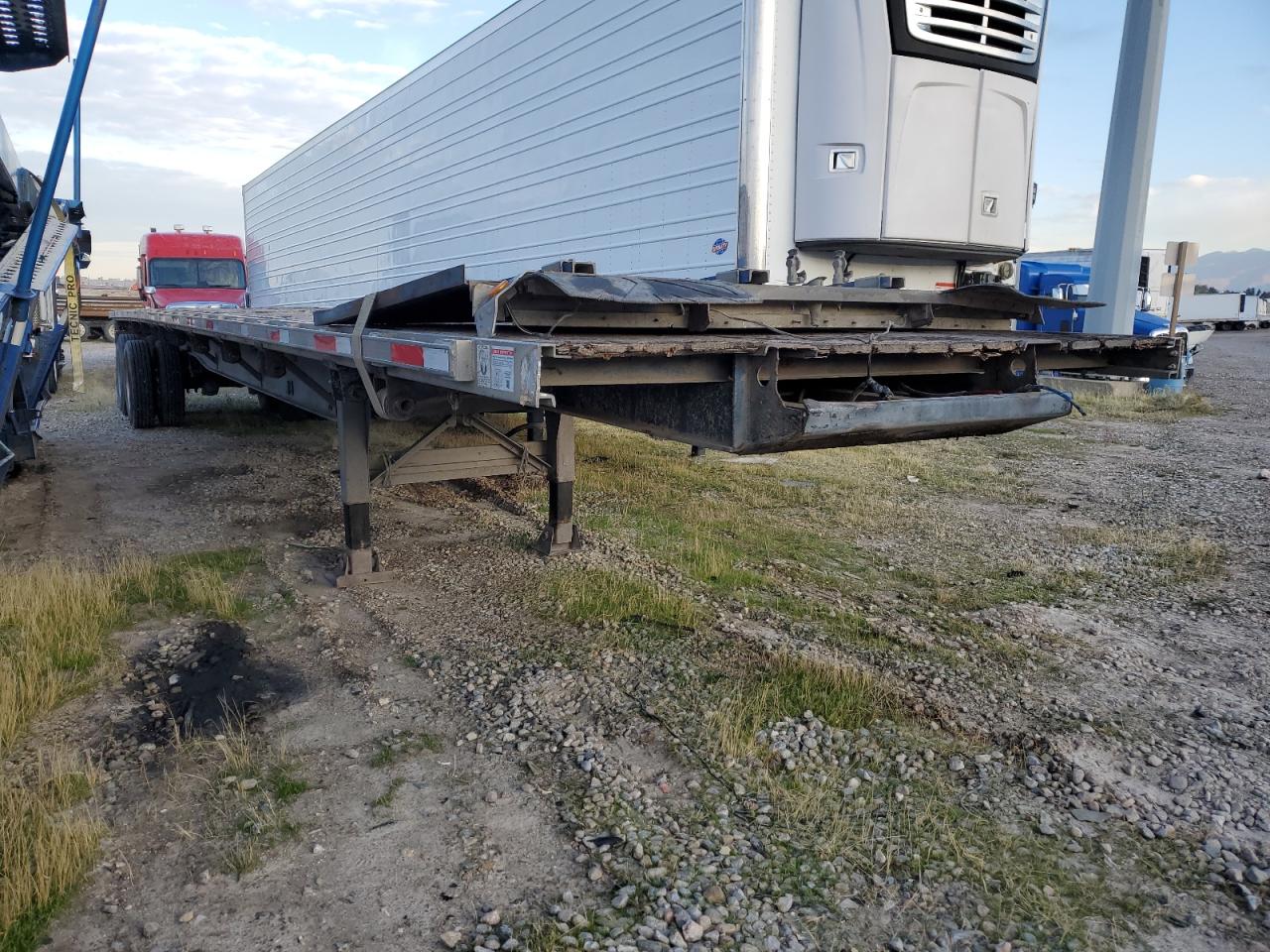 Lot #3279915262 2000 UTILITY 53 FT REEF