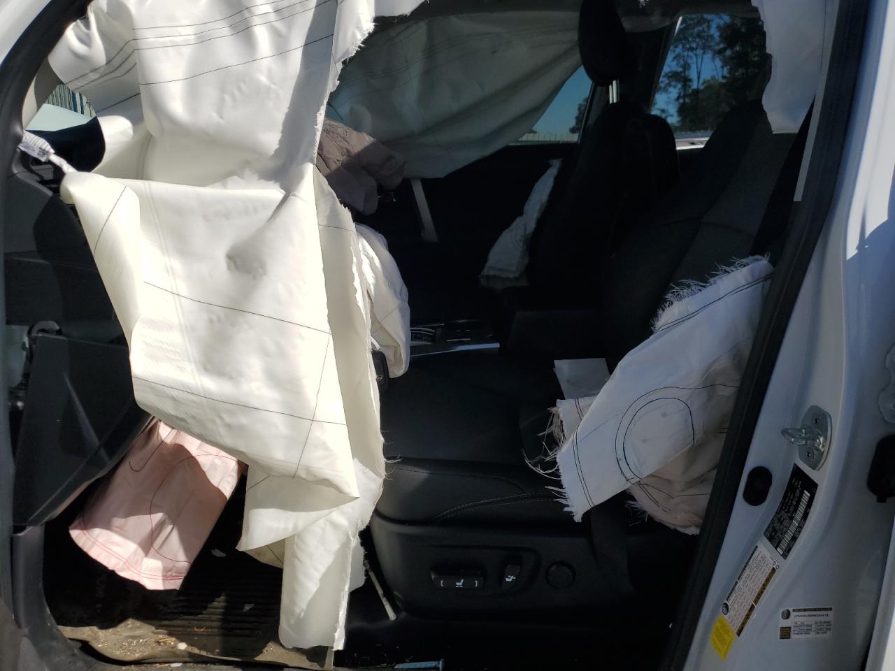 TOYOTA 4RUNNER SR5/SR5 PREMIUM