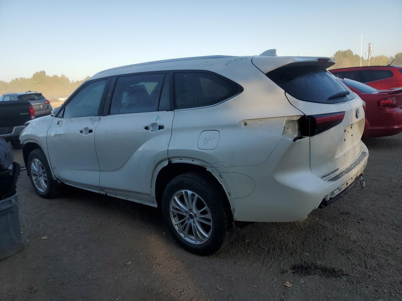 TOYOTA HIGHLANDER HYBRID XLE