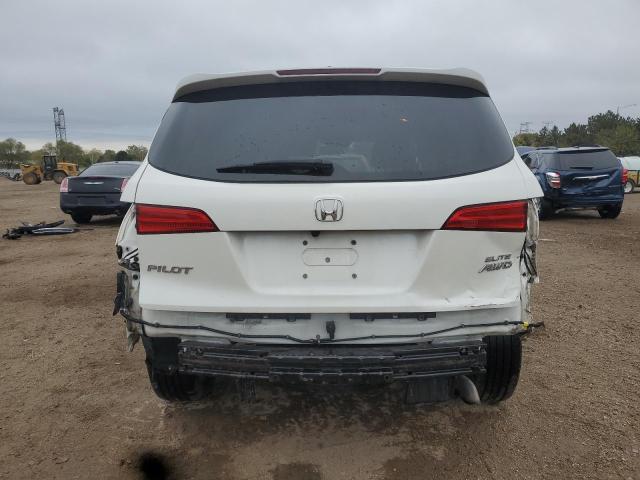 2018 HONDA PILOT ELIT 5FNYF6H02JB014140