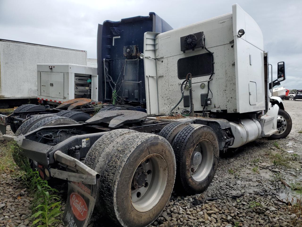 Lot #3271819655 2016 PETERBILT 579