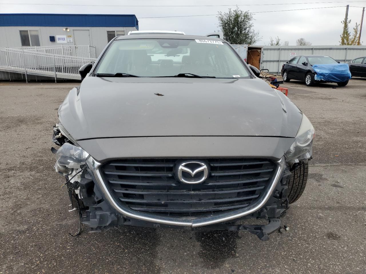 MAZDA 3 GRAND TOURING