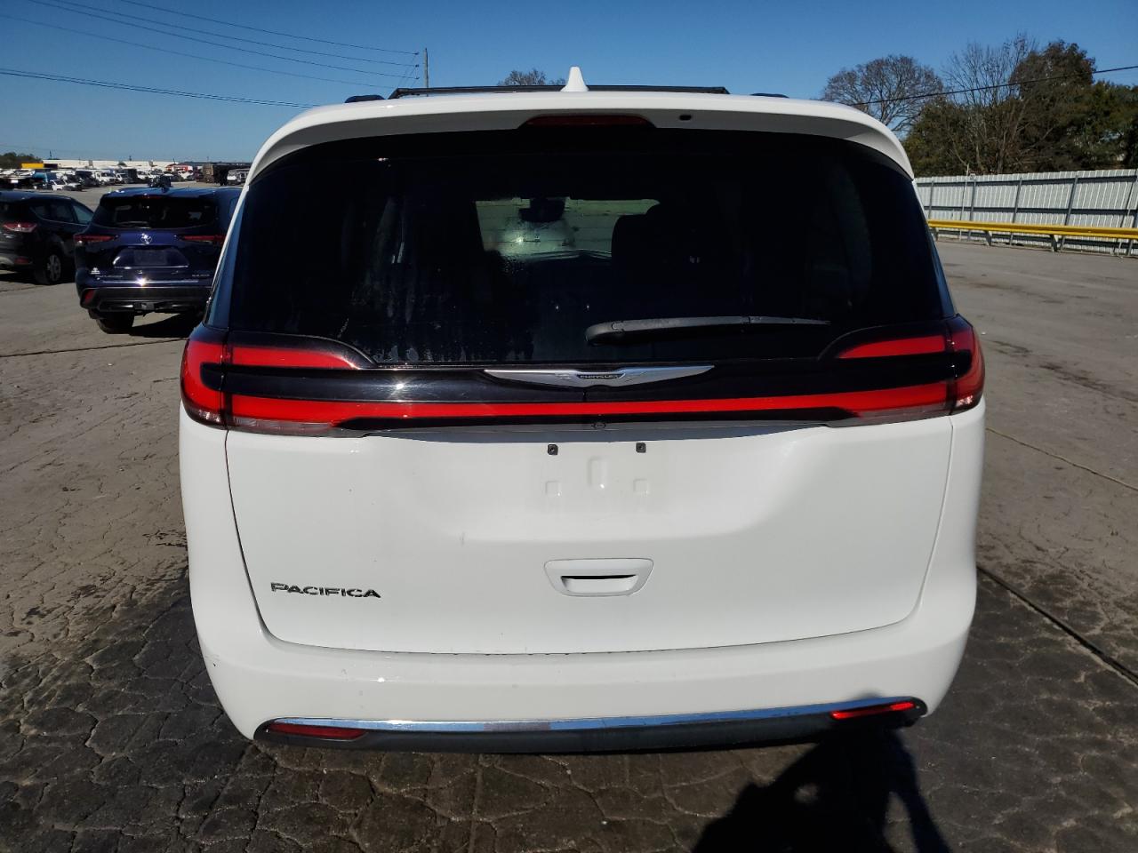 CHRYSLER PACIFICA TOURING L