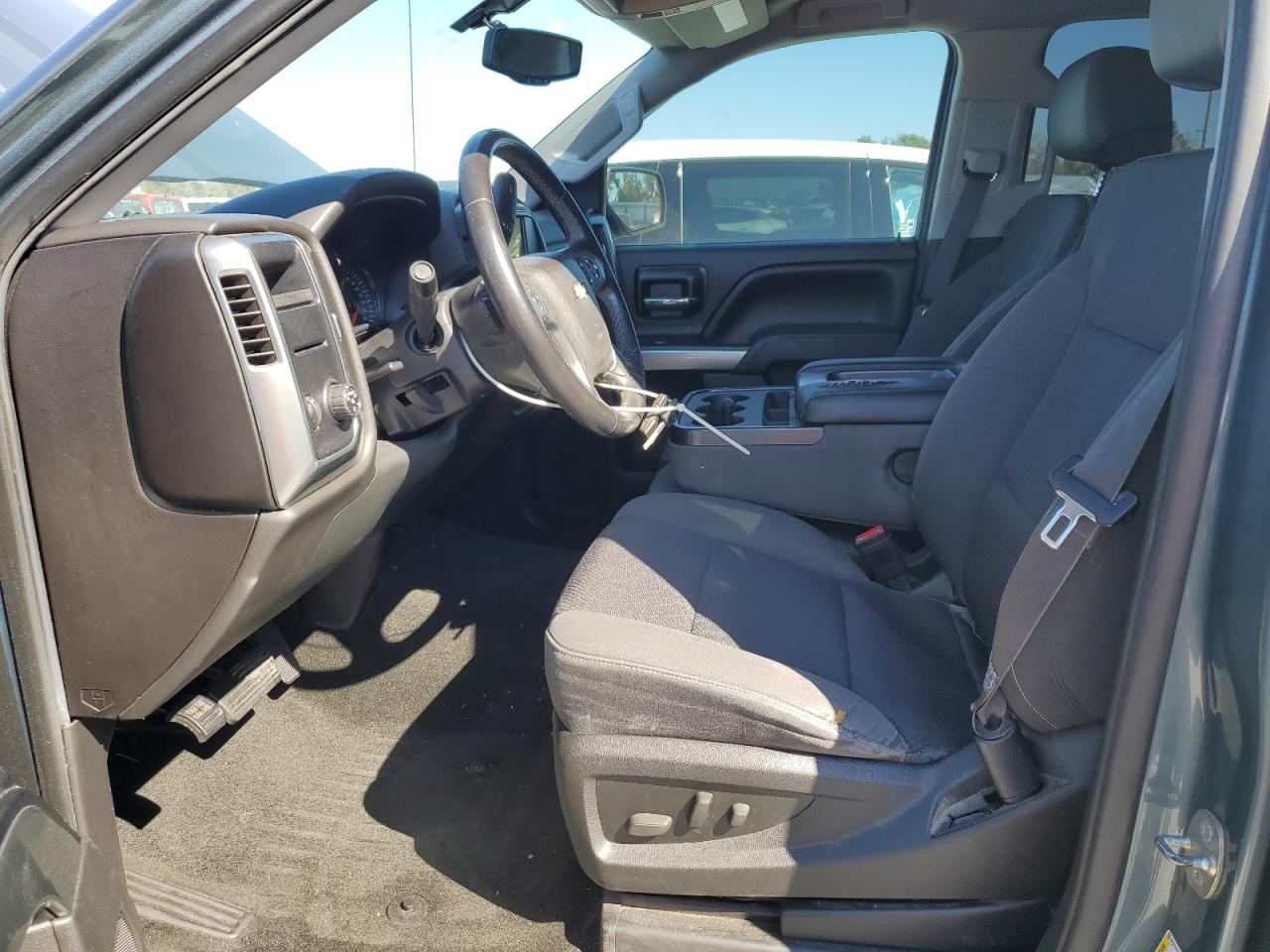 CHEVROLET SILVERADO C1500 LT