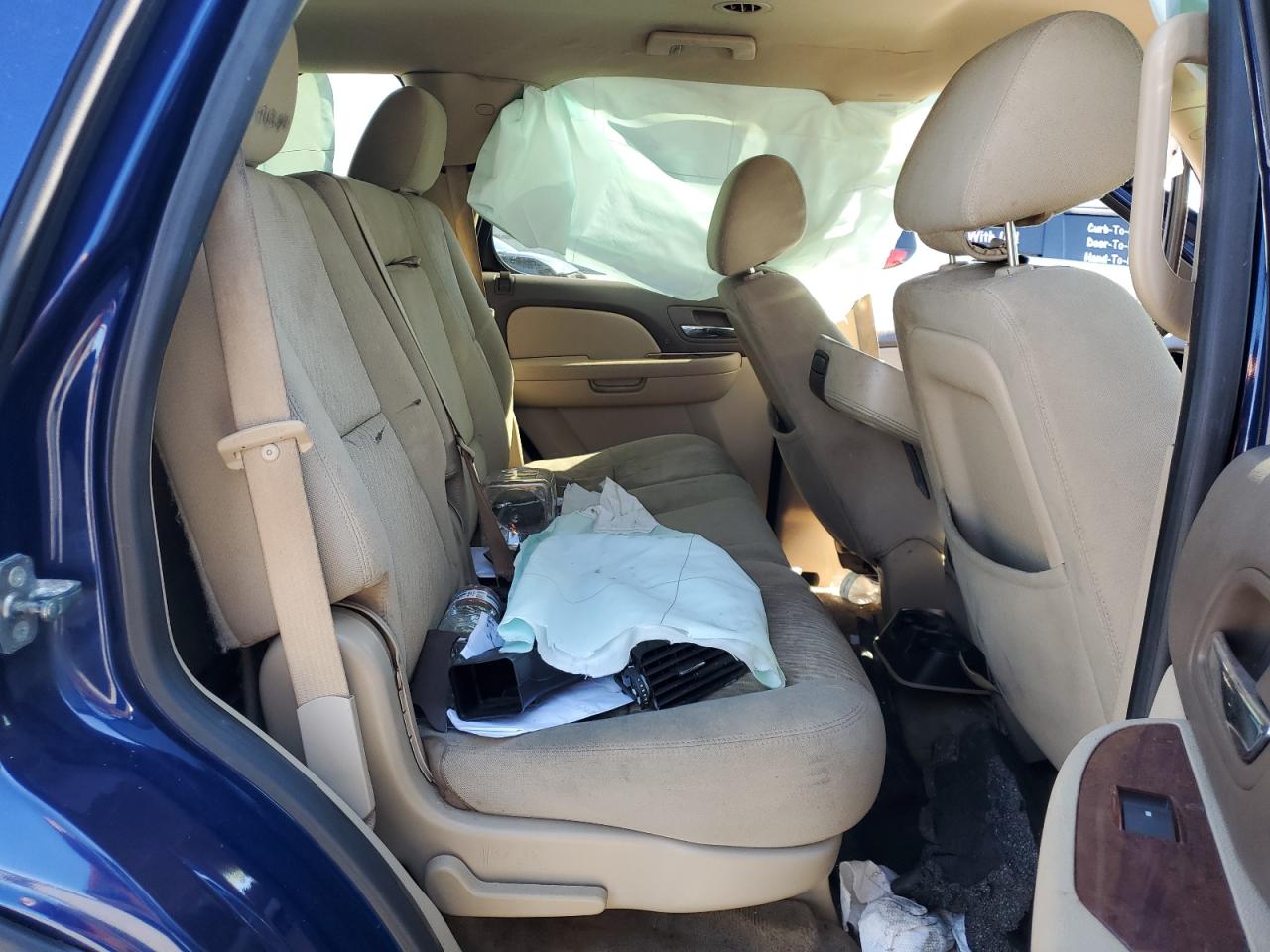 CHEVROLET TAHOE C1500 LS