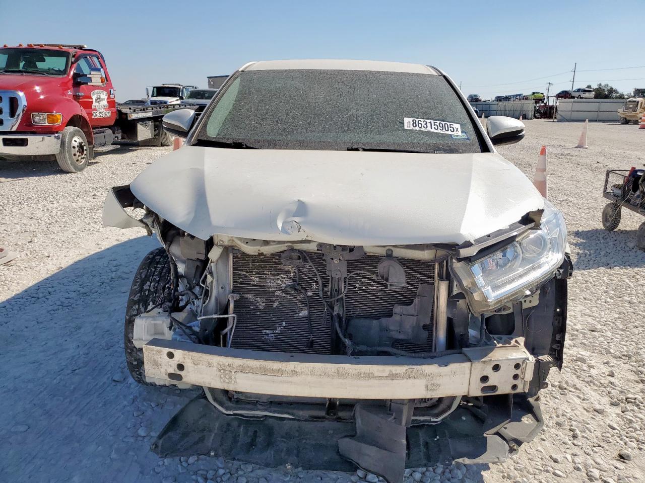 TOYOTA HIGHLANDER LE