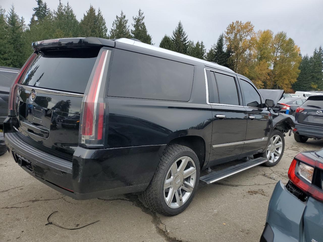 CADILLAC ESCALADE ESV PREMIUM