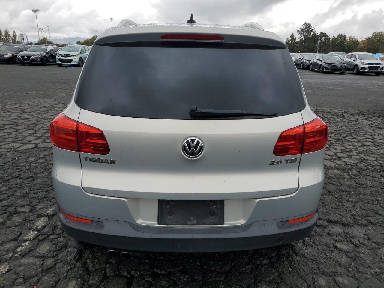 VOLKSWAGEN TIGUAN S