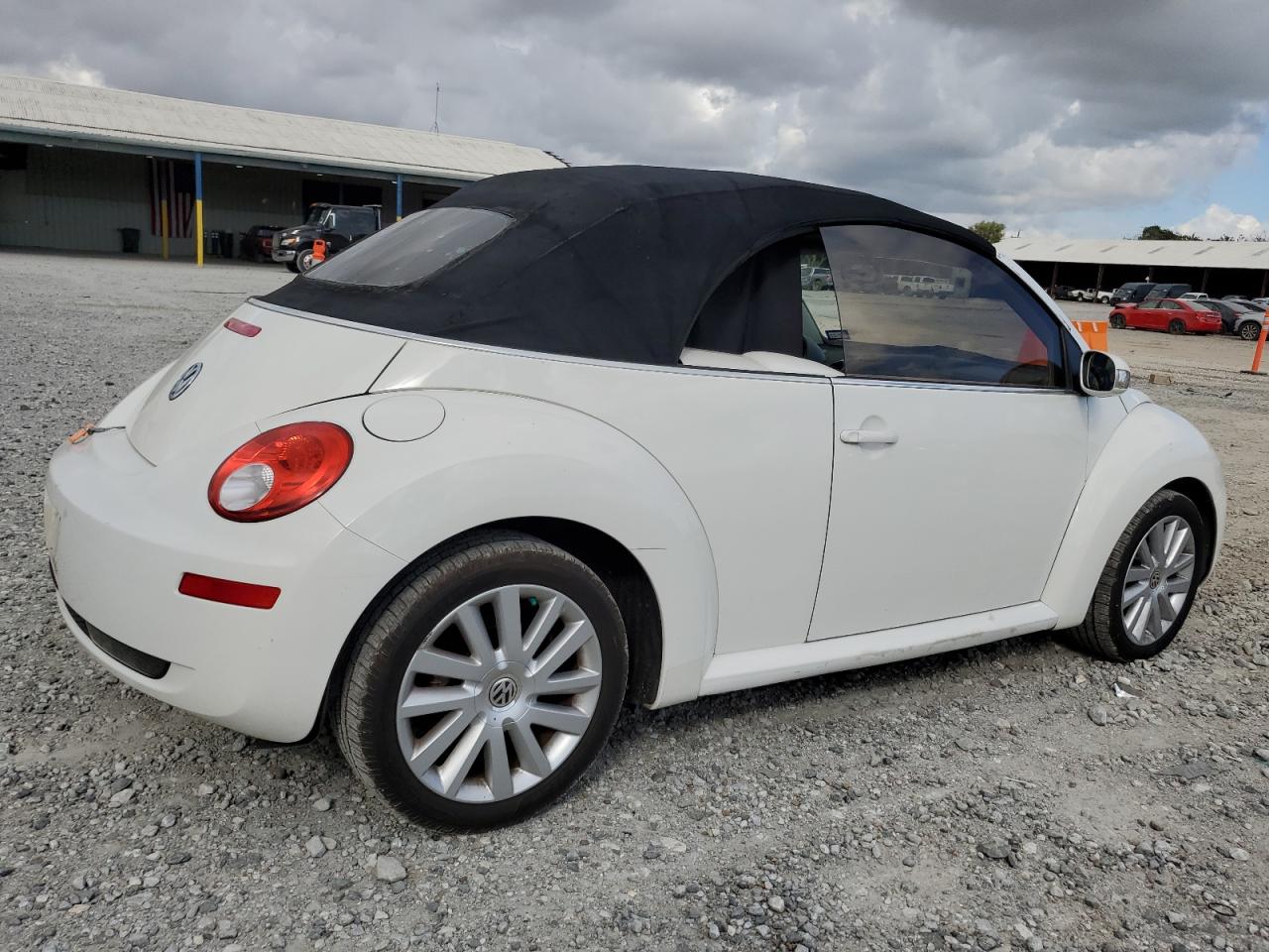 Lot #3305679731 2009 VOLKSWAGEN NEW BEETLE