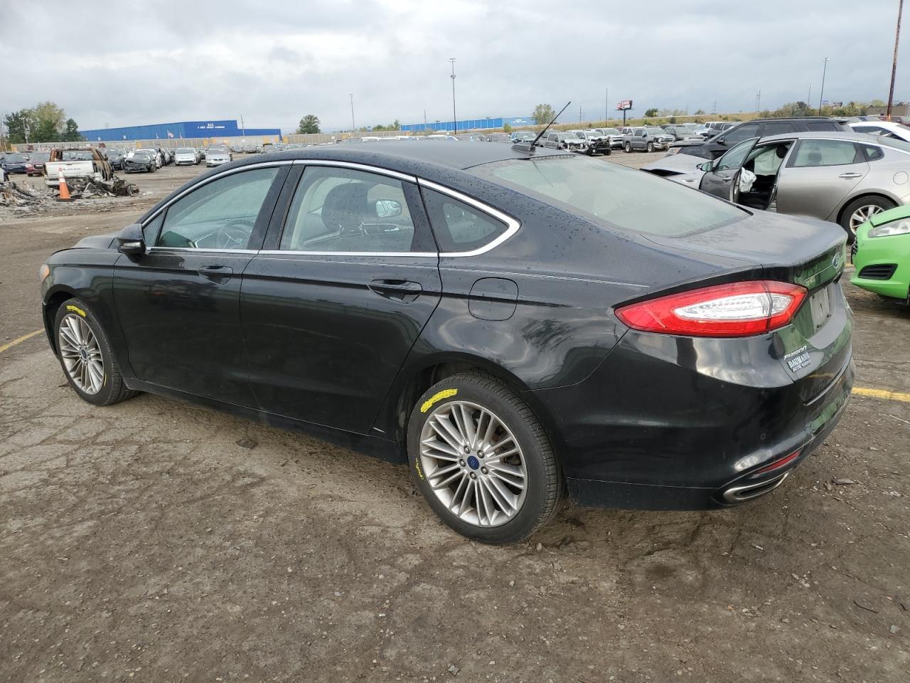 FORD FUSION SE