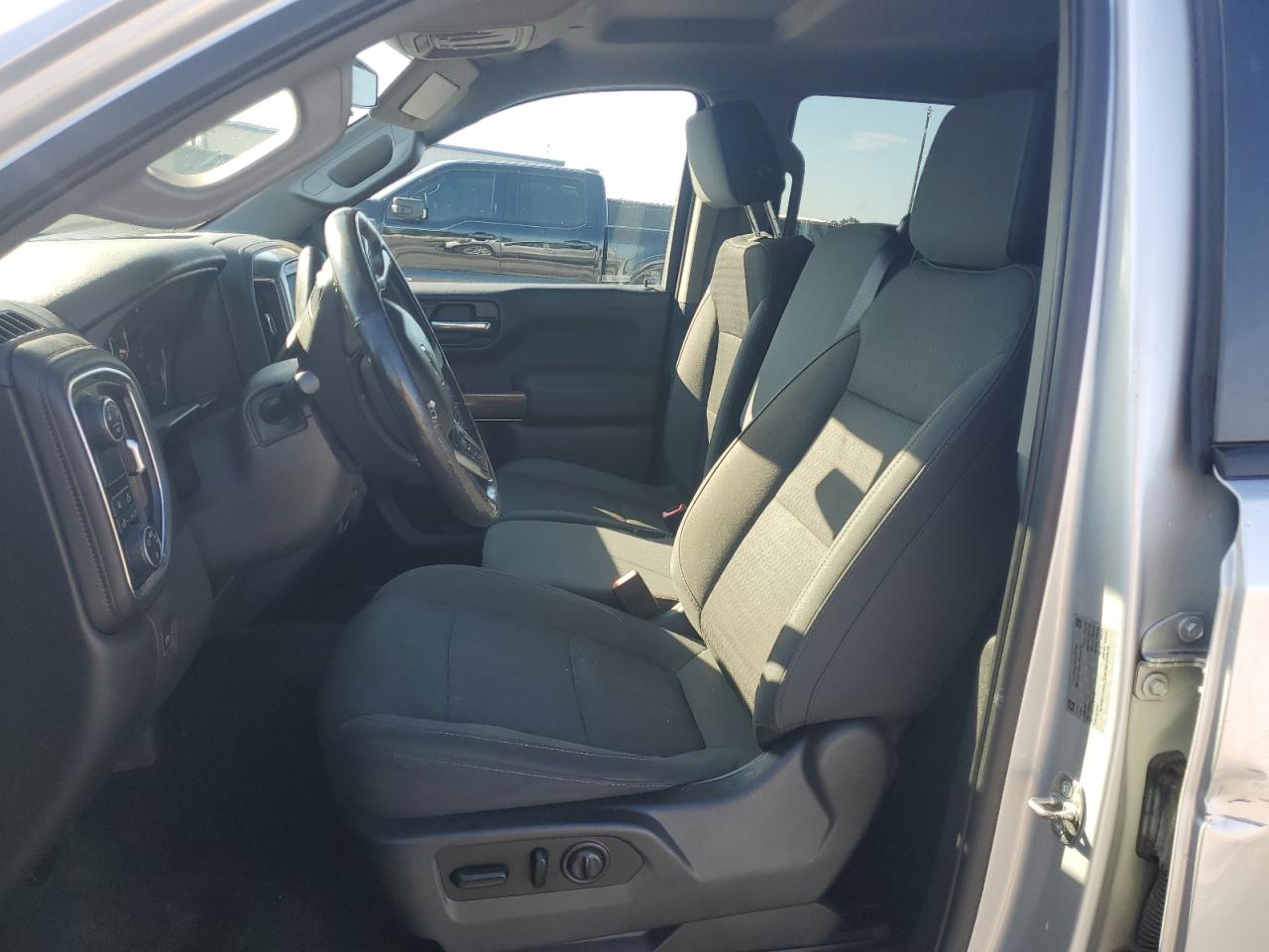 CHEVROLET SILVERADO C1500 RST