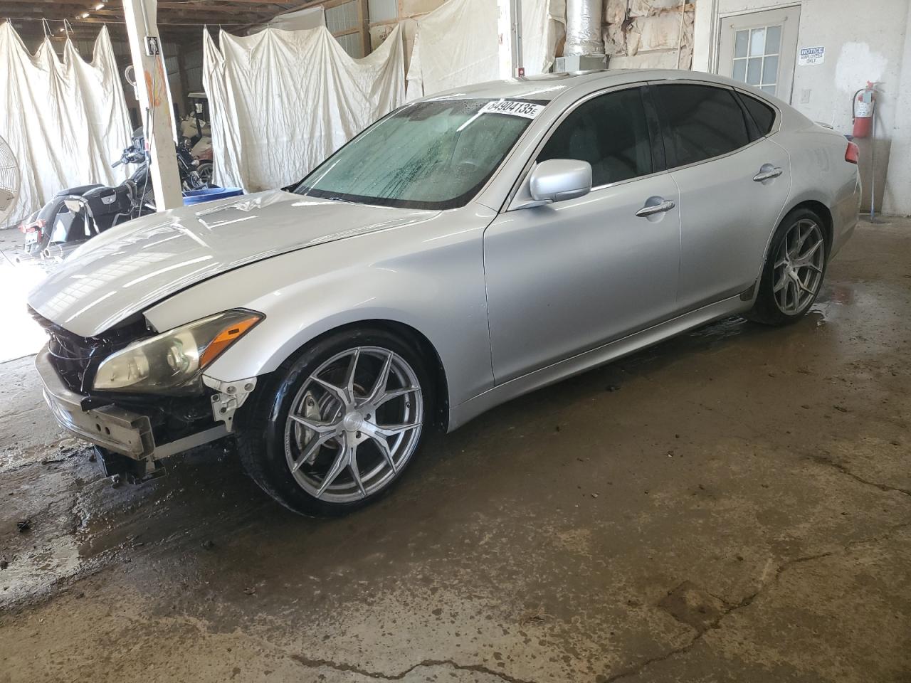 INFINITI M56