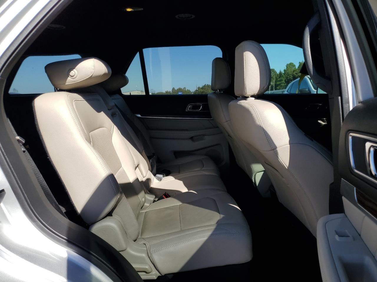 FORD EXPLORER LIMITED