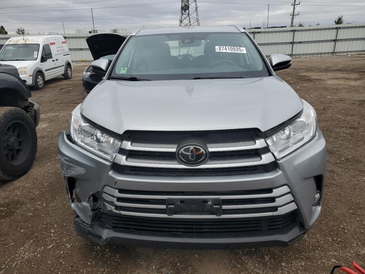 TOYOTA HIGHLANDER SE