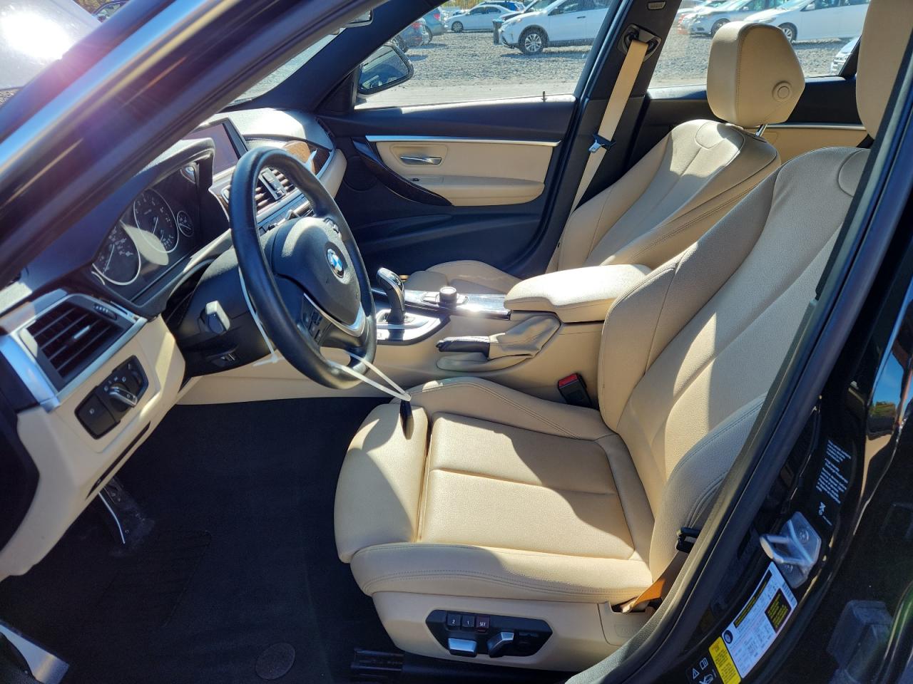 Lot #3301969420 2018 BMW 330 XI