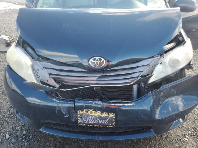 2011 TOYOTA SIENNA XLE - 5TDYK3DC3BS005700
