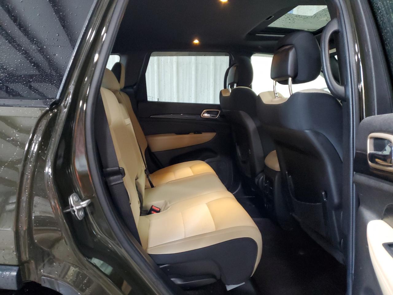 JEEP GRAND CHEROKEE LAREDO