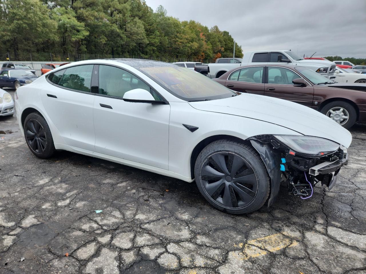 TESLA MODEL S