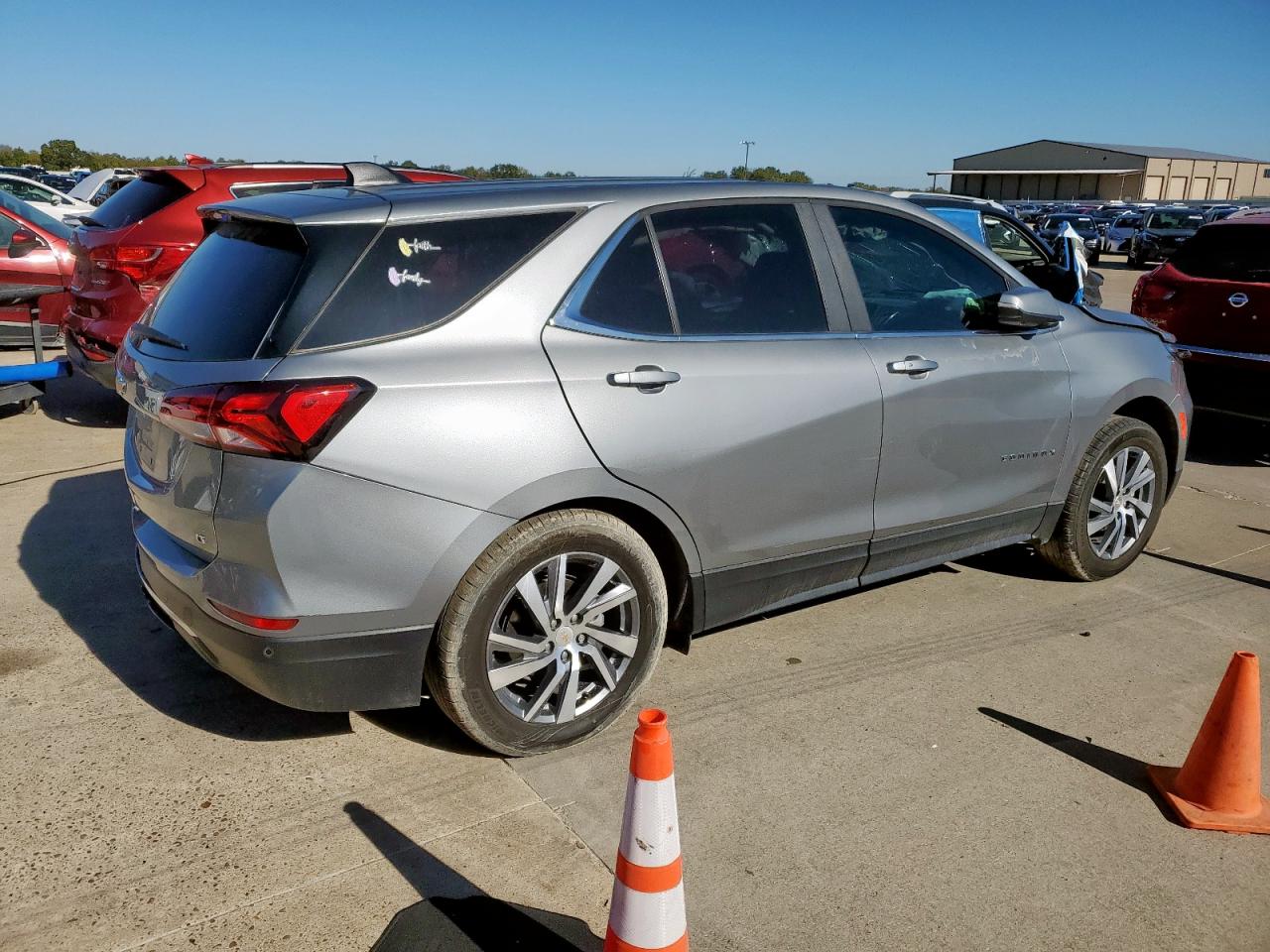 Lot #3304614437 2023 CHEVROLET EQUINOX LT