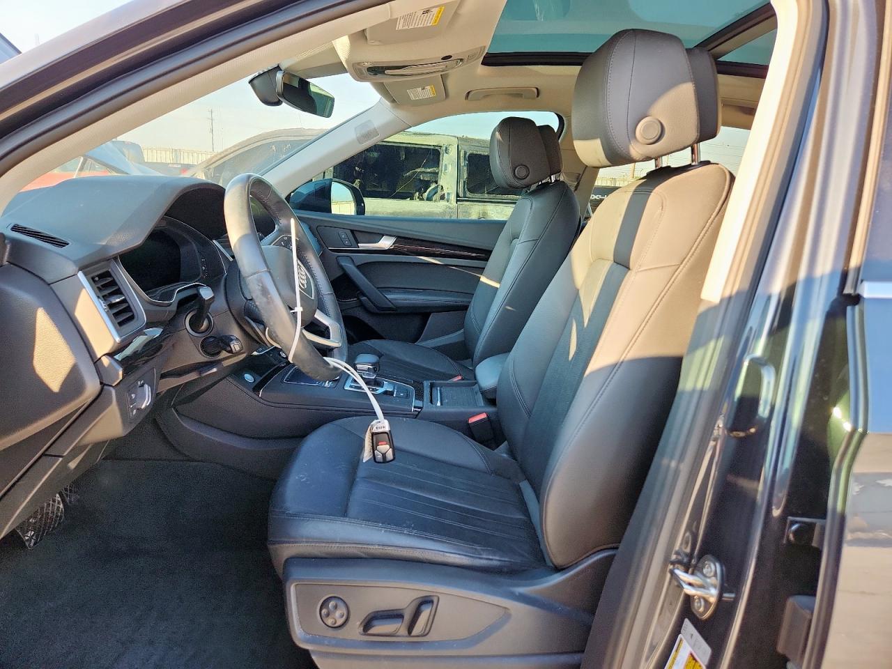 AUDI Q5 PREMIUM PLUS