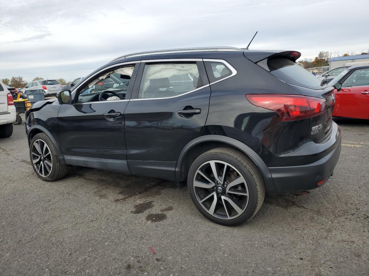 NISSAN ROGUE SPORT S