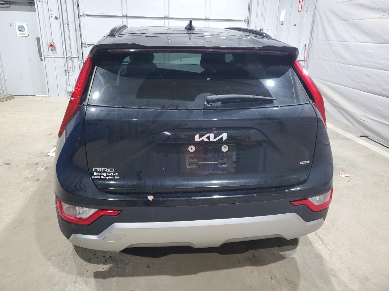 KIA NIRO LX
