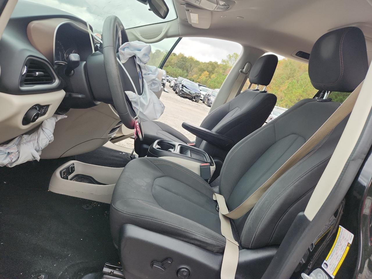 CHRYSLER PACIFICA TOURING PLUS