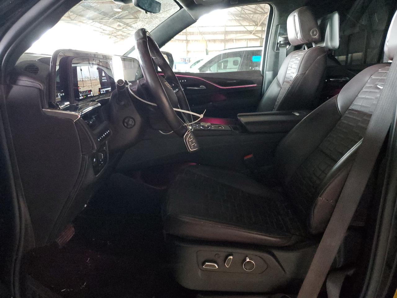 CADILLAC ESCALADE SPORT PLATINUM