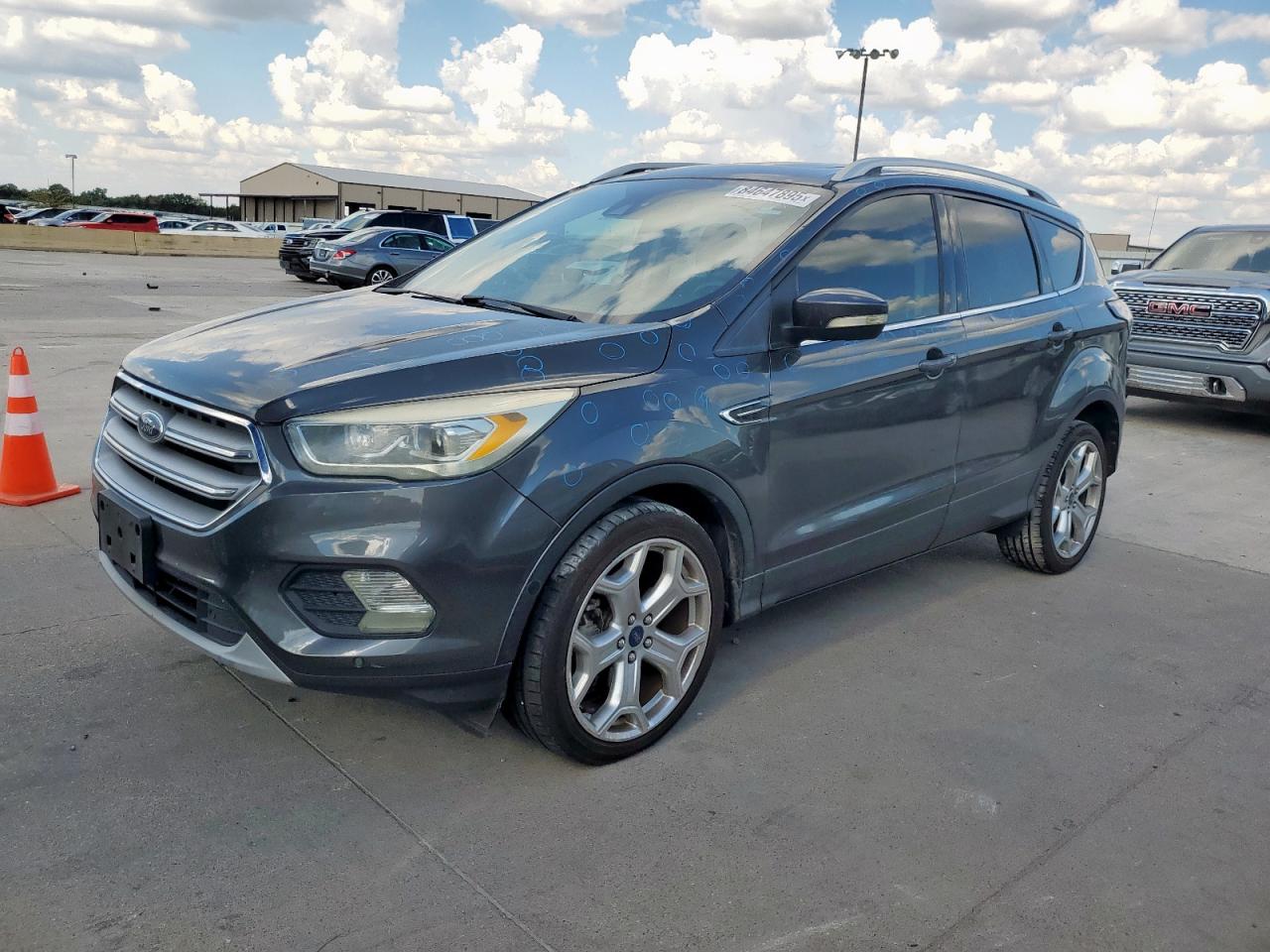 FORD ESCAPE TITANIUM