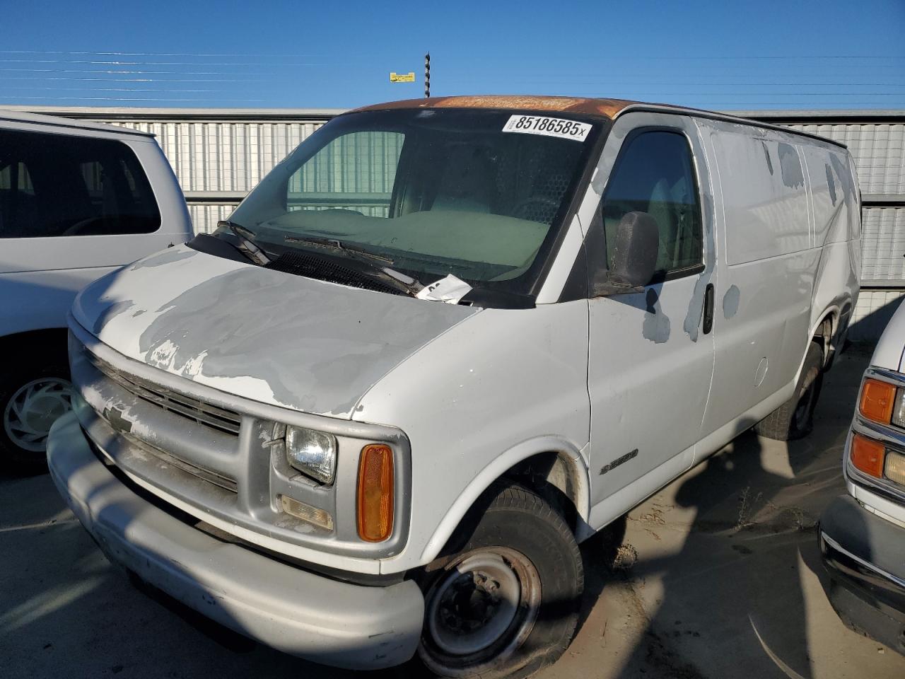 Lot #3259454131 2000 CHEVROLET EXPRESS G3