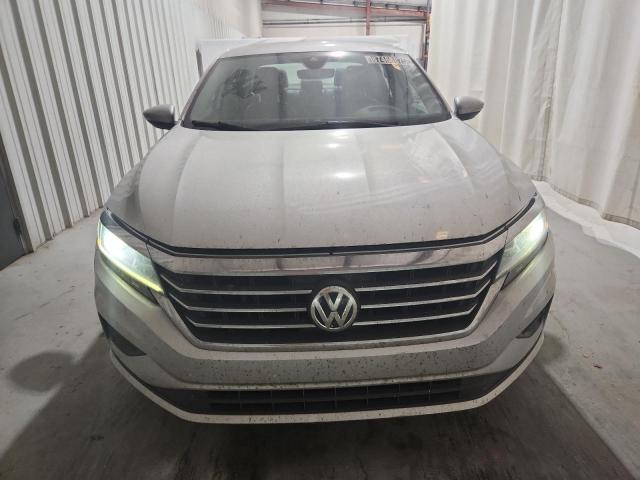 2020 VOLKSWAGEN PASSAT SE 1VWSA7A33LC017818