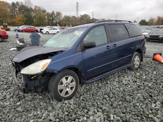 TOYOTA SIENNA CE