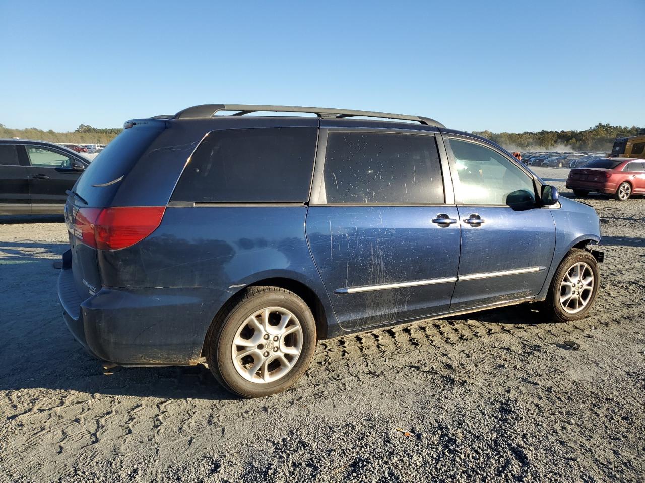 Lot #3291253964 2004 TOYOTA SIENNA XLE