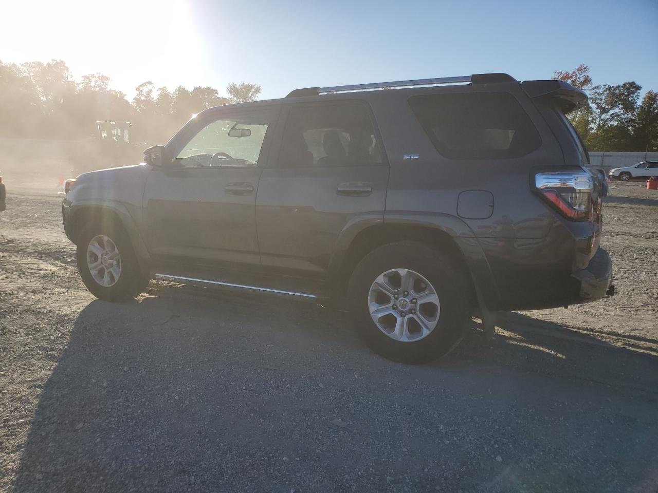 TOYOTA 4RUNNER SR5