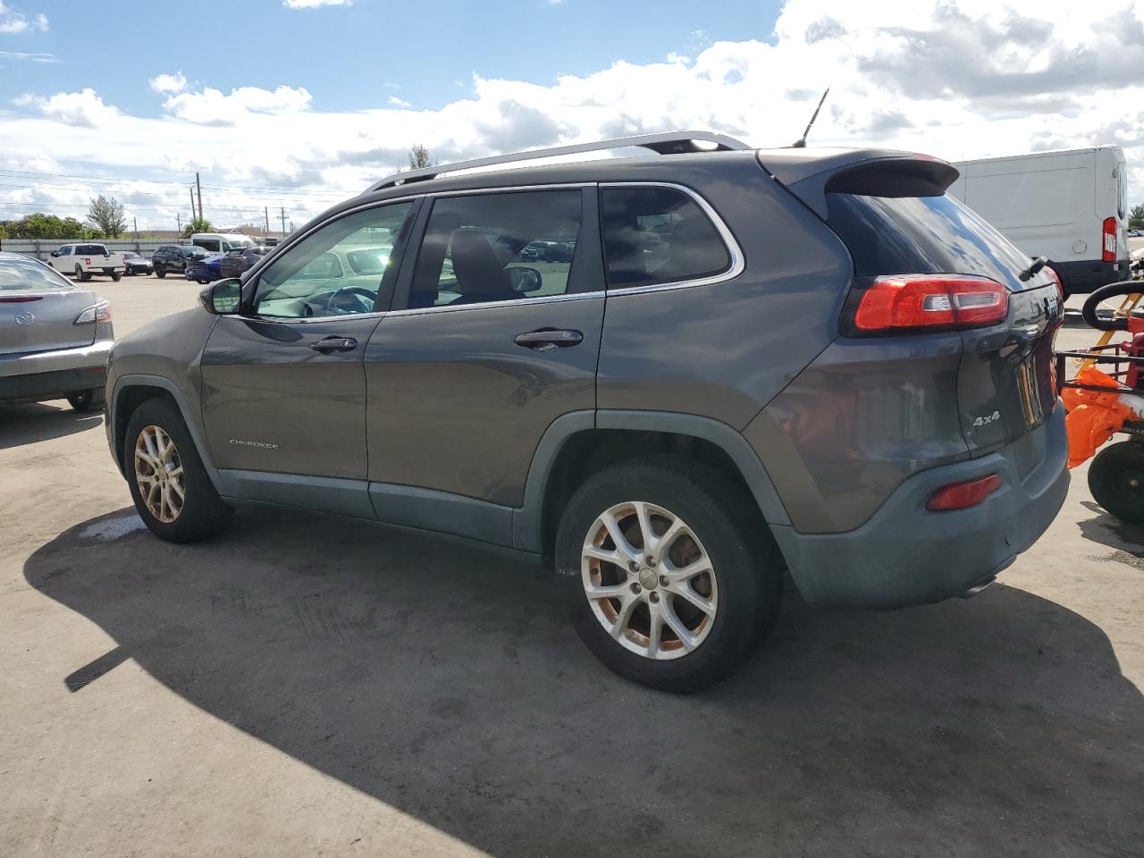 JEEP GRAND CHEROKEE LATITUDE