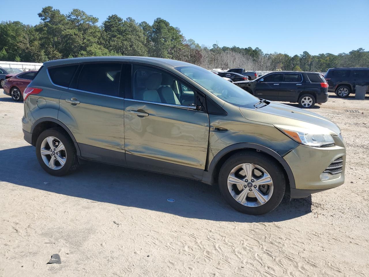 FORD ESCAPE SE