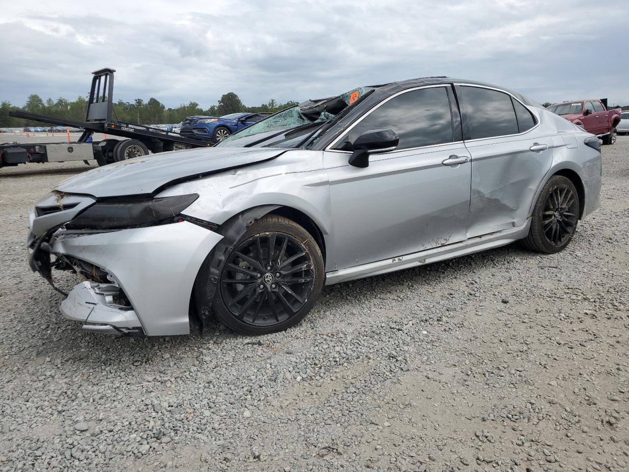 TOYOTA CAMRY XSE