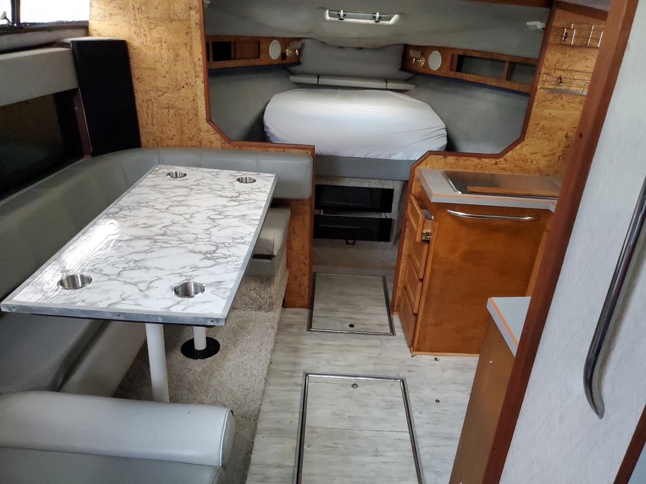 Lot #3269884148 1987 FORMULA BOAT