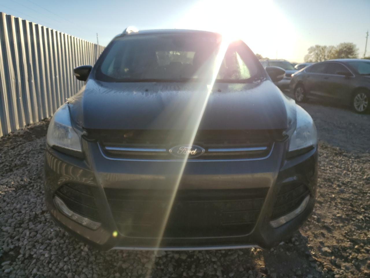 FORD ESCAPE TITANIUM