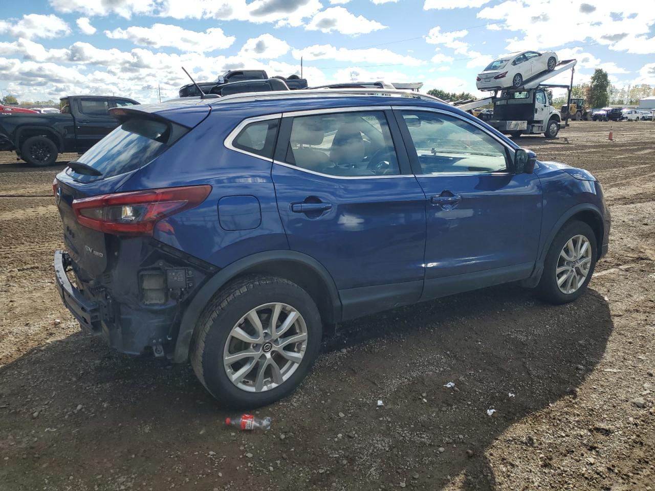 NISSAN ROGUE SPORT S