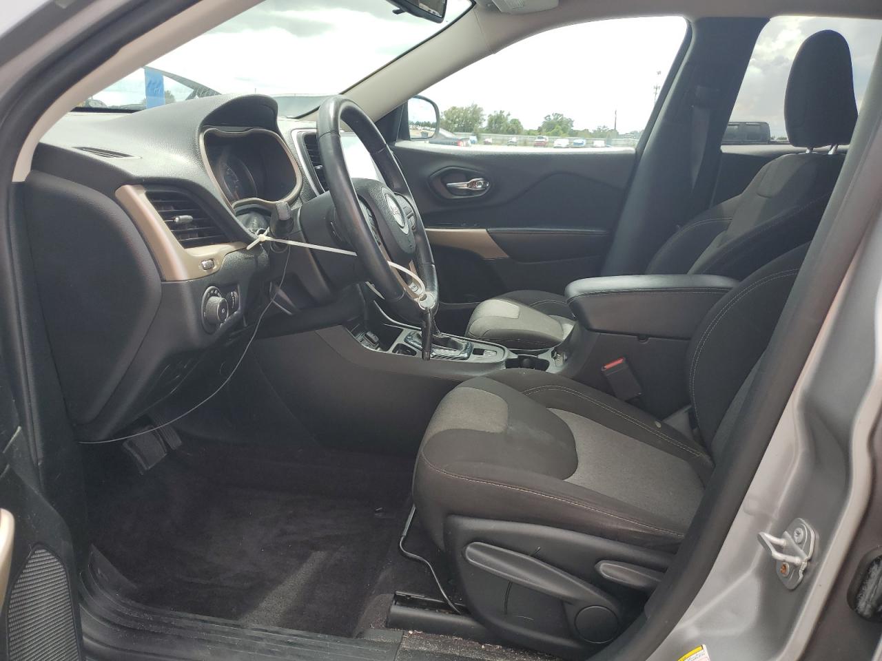 JEEP GRAND CHEROKEE LATITUDE