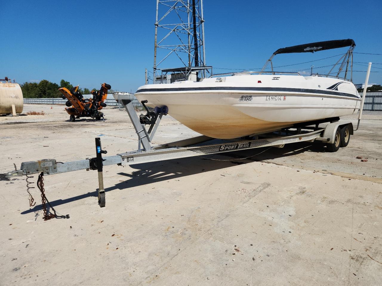 Lot #3261980506 2005 HURRICANE/GODFREY MARINE BOAT