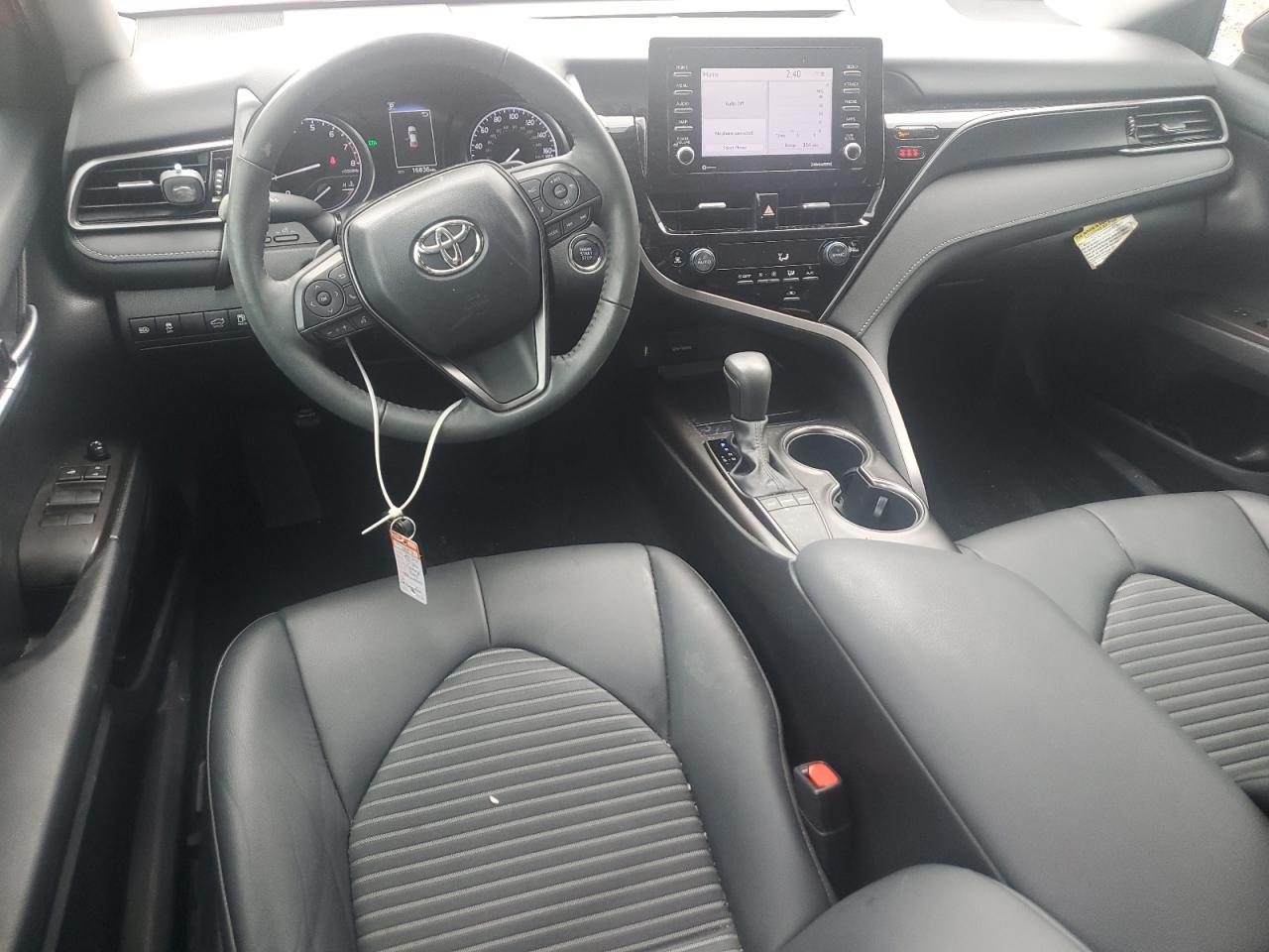 TOYOTA CAMRY SE NIGHT SHADE