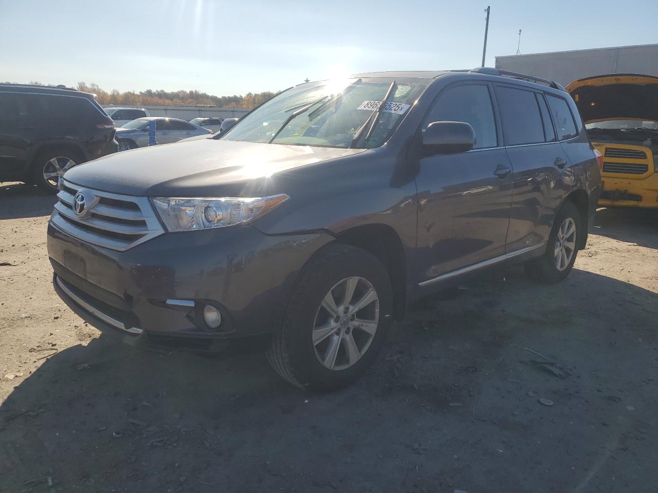 TOYOTA HIGHLANDER BASE