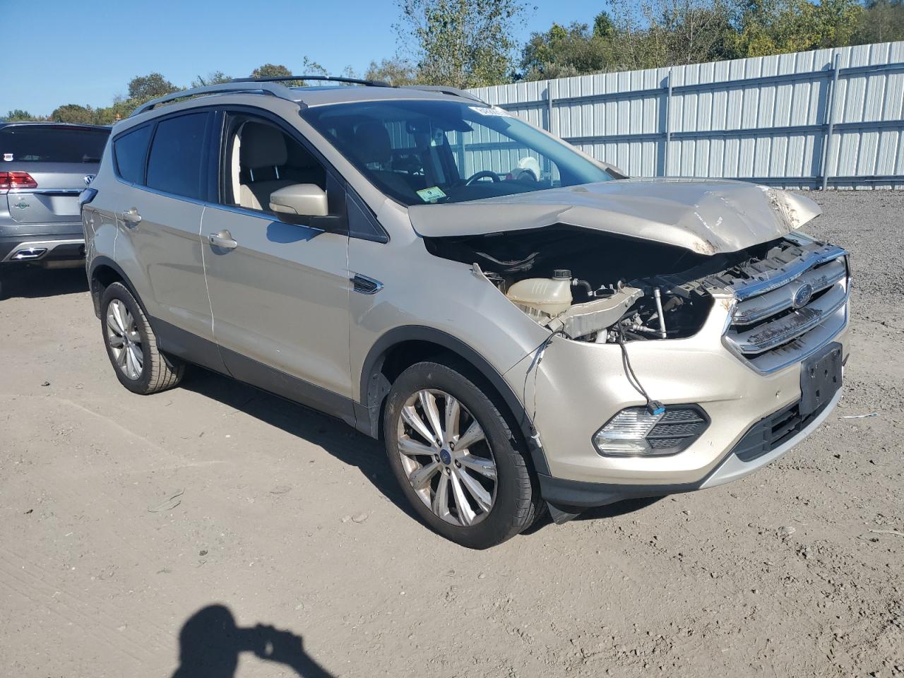 FORD ESCAPE TITANIUM