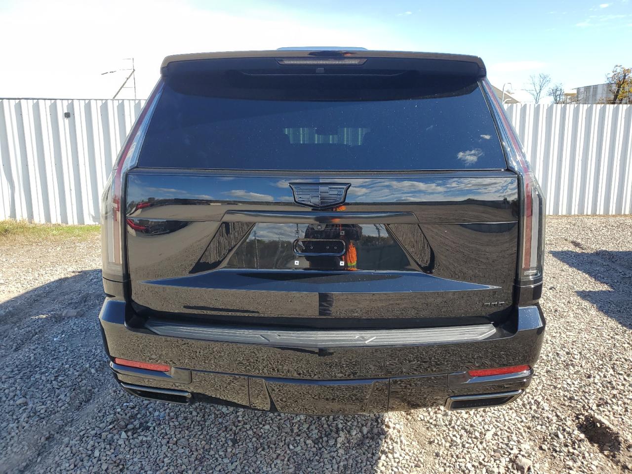 CADILLAC ESCALADE ESV LUXURY